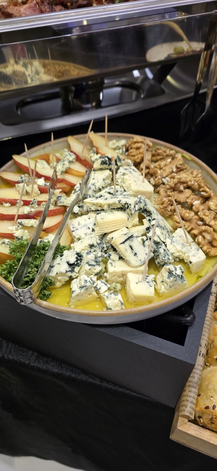 Elegantna postavka za svečanost